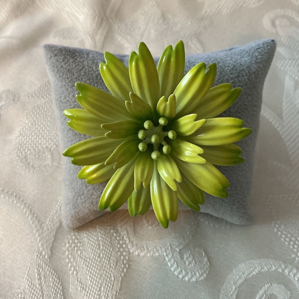 Yellow and Green Enamel Brooch - Picture 1 of 3